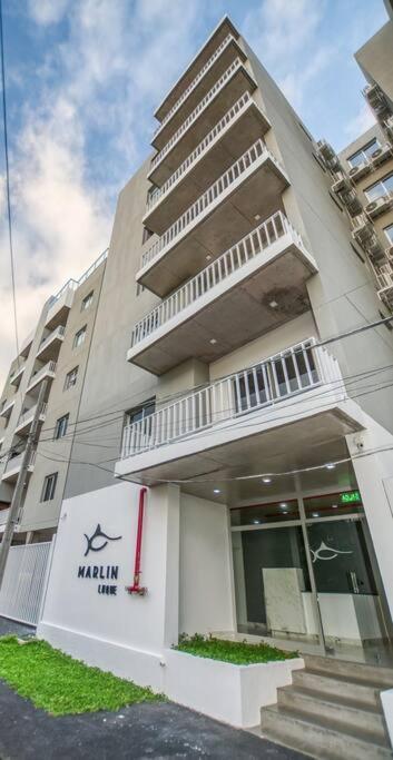 A Estrenar! Apartamento Con Pileta Zona Aeropuerto Wifi 200Mg Asuncion Kültér fotó